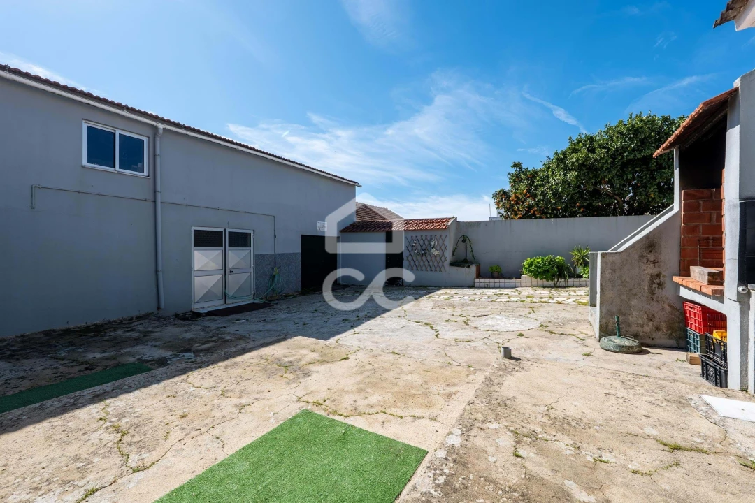 Moradia T2 para Venda em Lamas e Cercal Foto 20