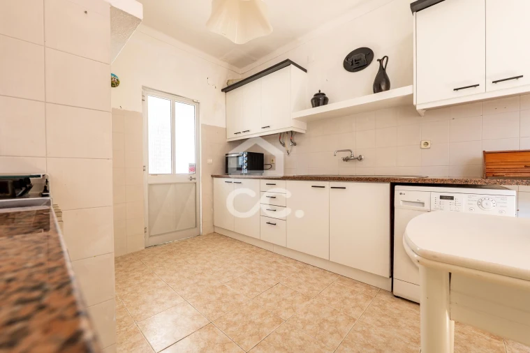 Moradia T2 para Venda em Lamas e Cercal Foto 14