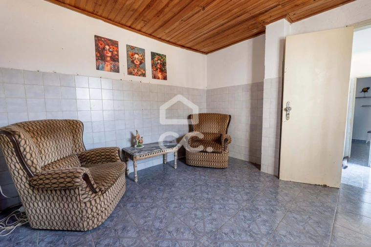 Moradia T2 para Venda em Lamas e Cercal Foto 24