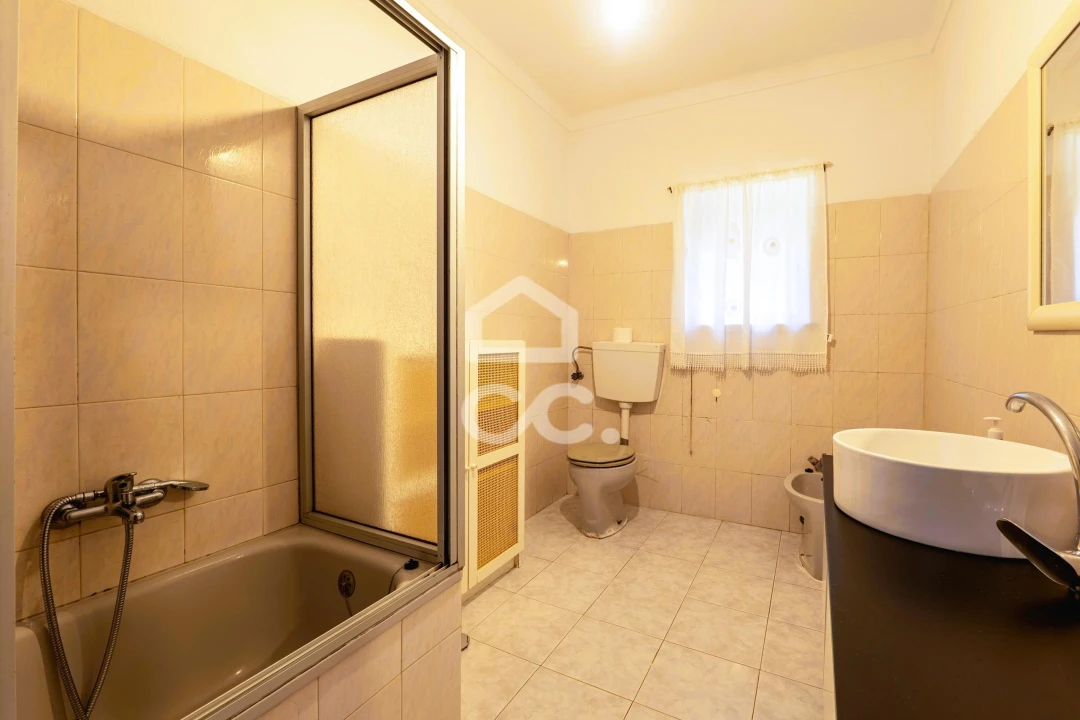 Moradia T2 para Venda em Lamas e Cercal Foto 8