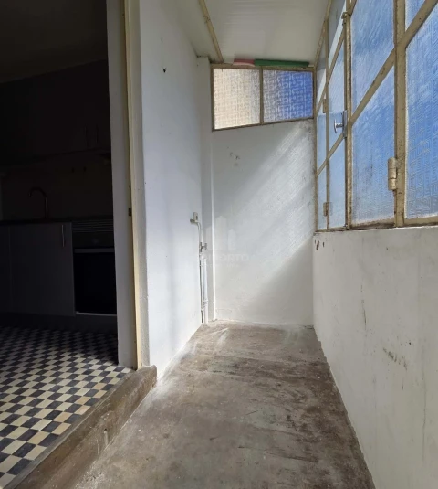 Moradia T2 para Venda em Oliveira do Douro