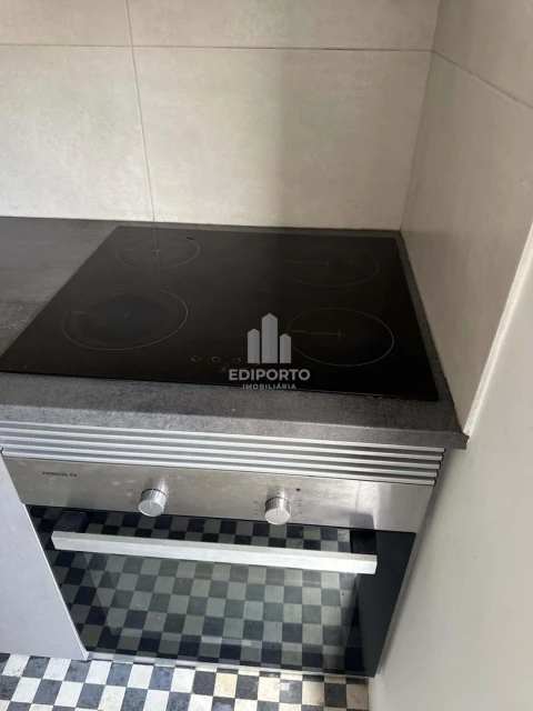 Moradia T2 para Venda em Oliveira do Douro