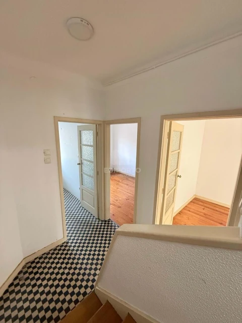 Moradia T2 para Venda em Oliveira do Douro