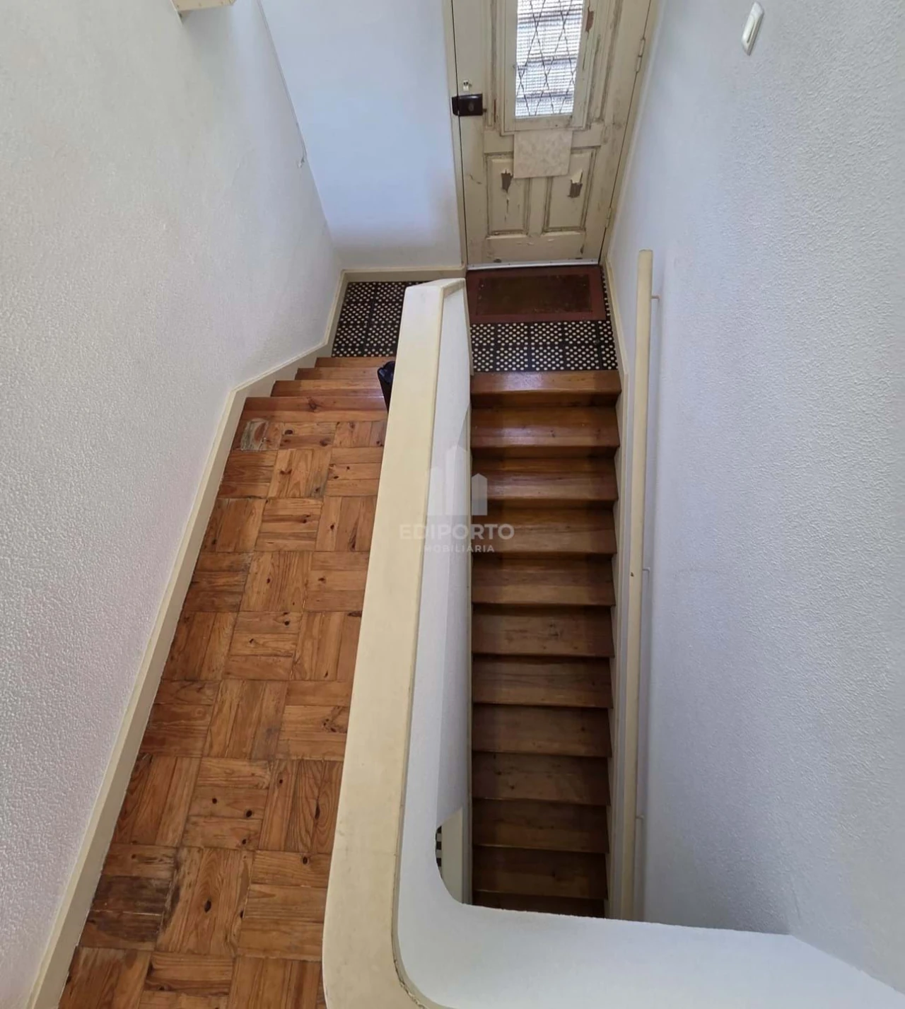 Moradia T2 para Venda em Oliveira do Douro Foto 17