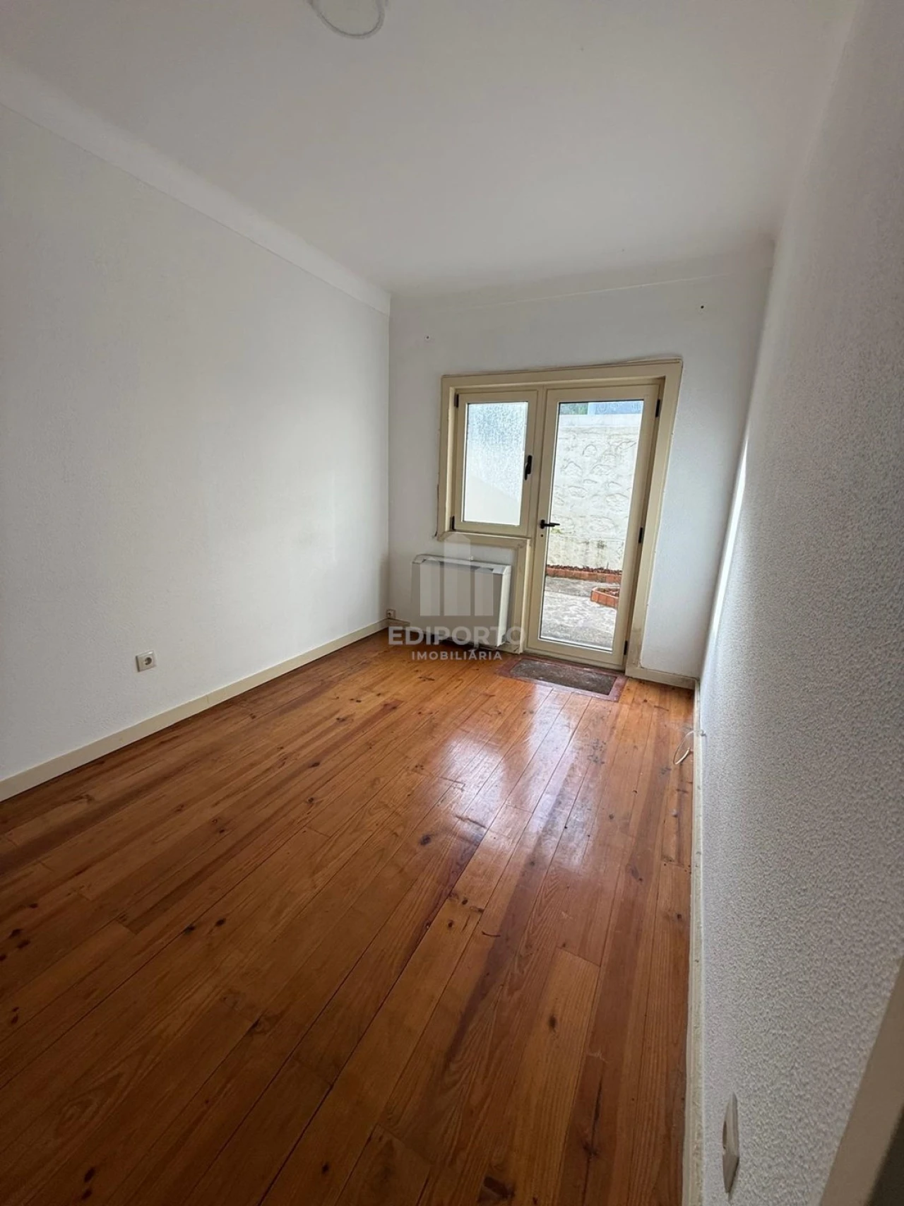 Moradia T2 para Venda em Oliveira do Douro Foto 10