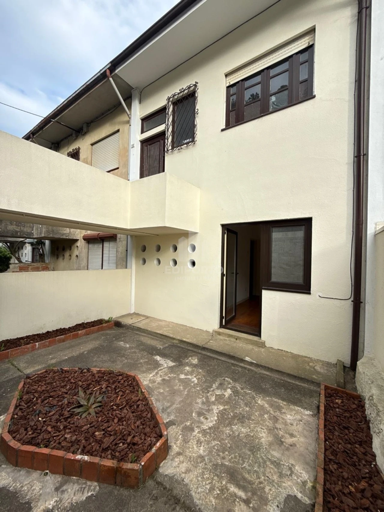 Moradia T2 para Venda em Oliveira do Douro Foto 25