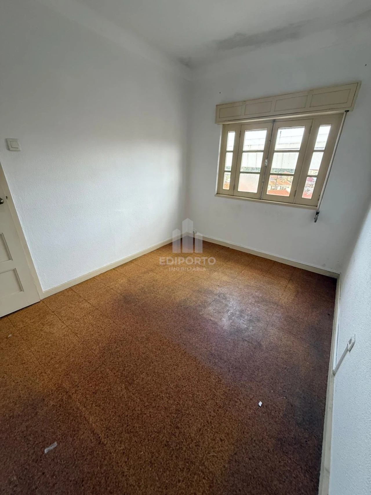 Moradia T2 para Venda em Oliveira do Douro Foto 9