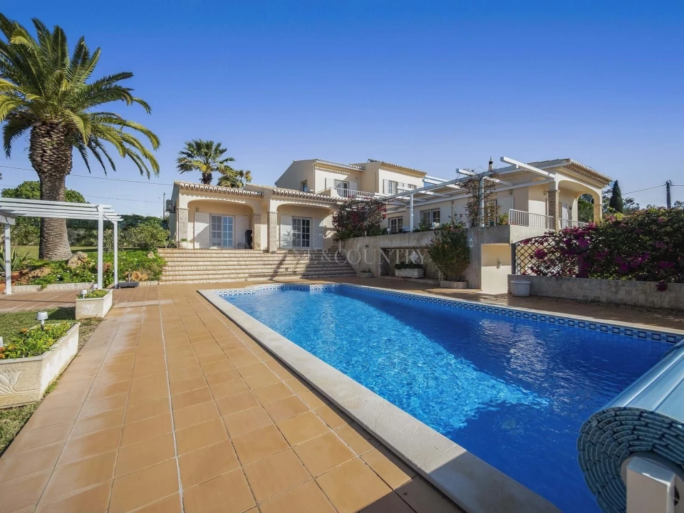 Moradia T4 para Venda em Lagoa e Carvoeiro Foto 2