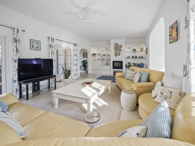 Moradia T4 para Venda em Lagoa e Carvoeiro Foto 5