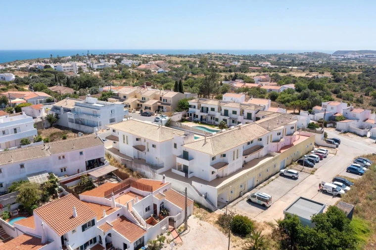 Negócio para Venda em Luz Foto 3