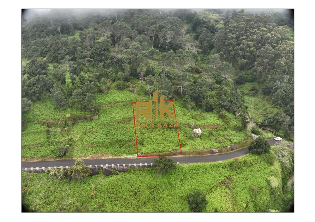 Terreno para Venda em Ribeira da Janela Foto 6