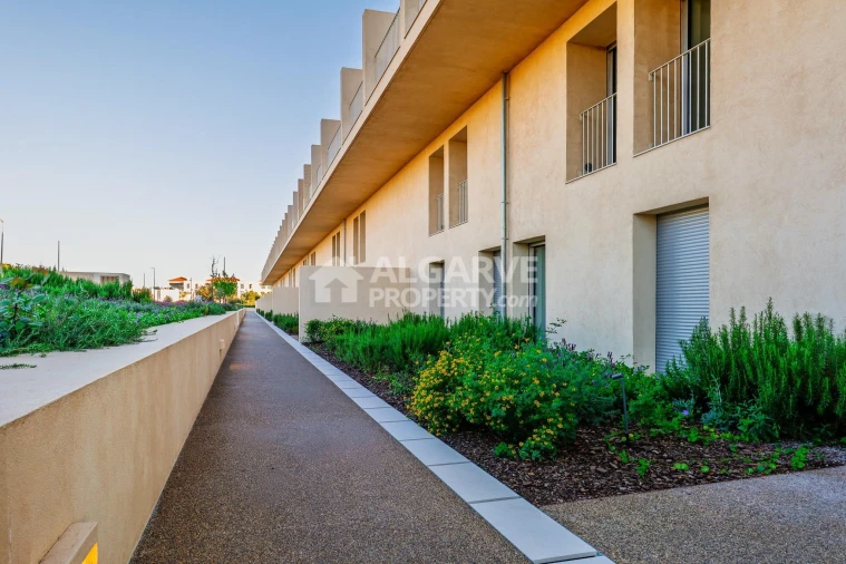 Apartamento T3 para Venda em Quarteira Foto 20