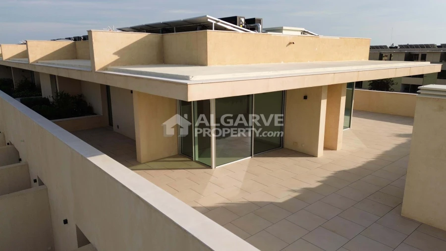 Apartamento T3 para Venda em Quarteira Foto 26