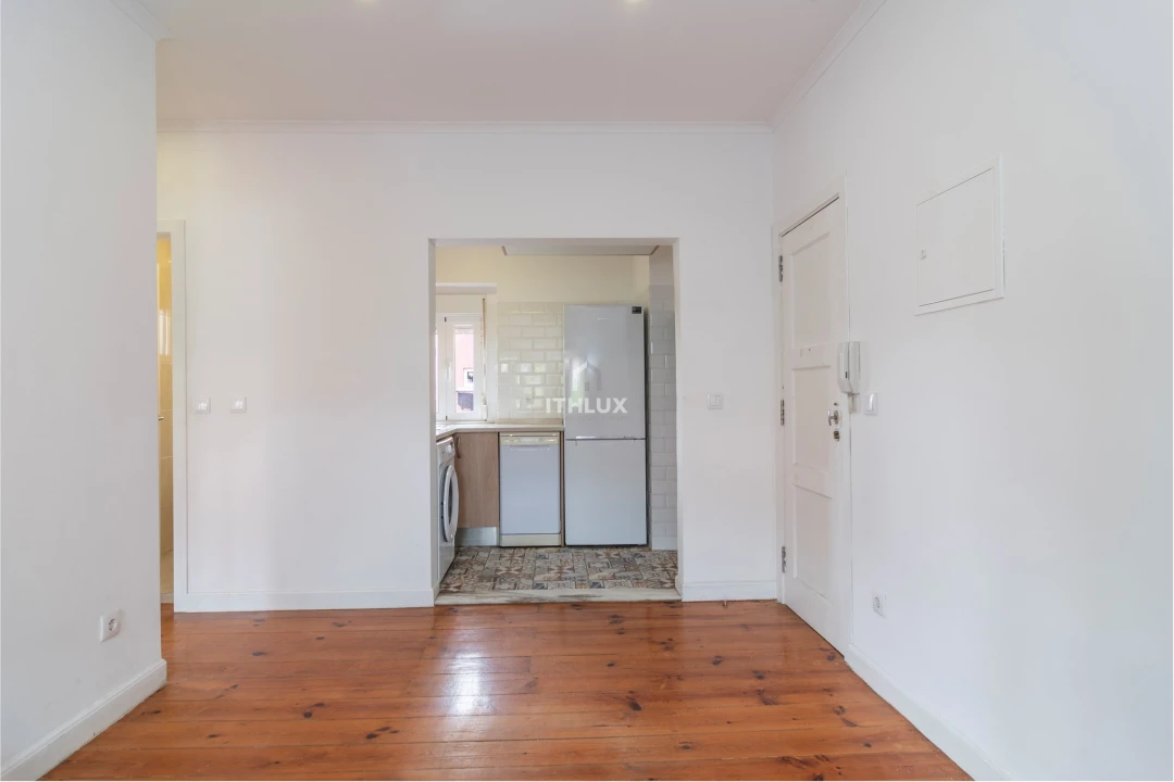 Apartamento T2 para Venda em Alcantara Foto 16