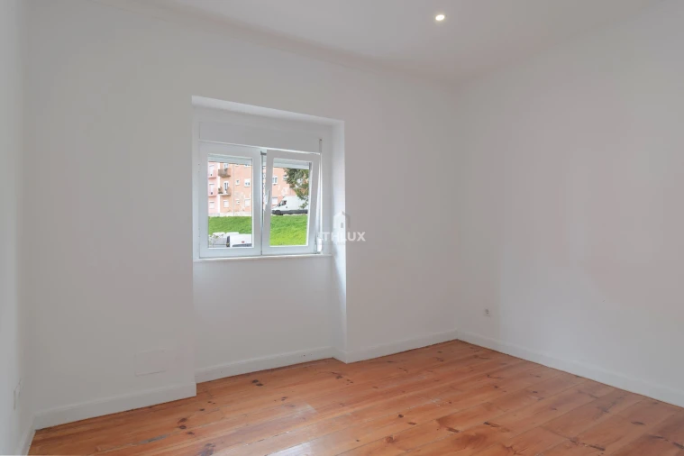 Apartamento T2 para Venda em Alcantara Foto 3