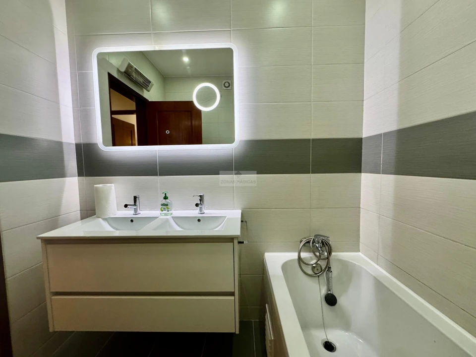 Apartamento T2 para Venda em Lagos (São Sebastião e Santa Maria) Foto 8