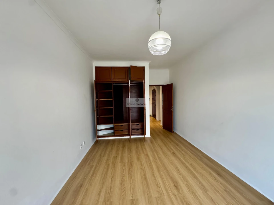 Apartamento T2 para Venda em Lagos (São Sebastião e Santa Maria) Foto 5