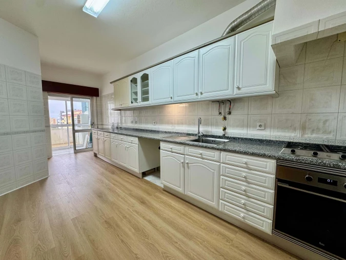 Apartamento T2 para Venda em Lagos (São Sebastião e Santa Maria) Foto 13