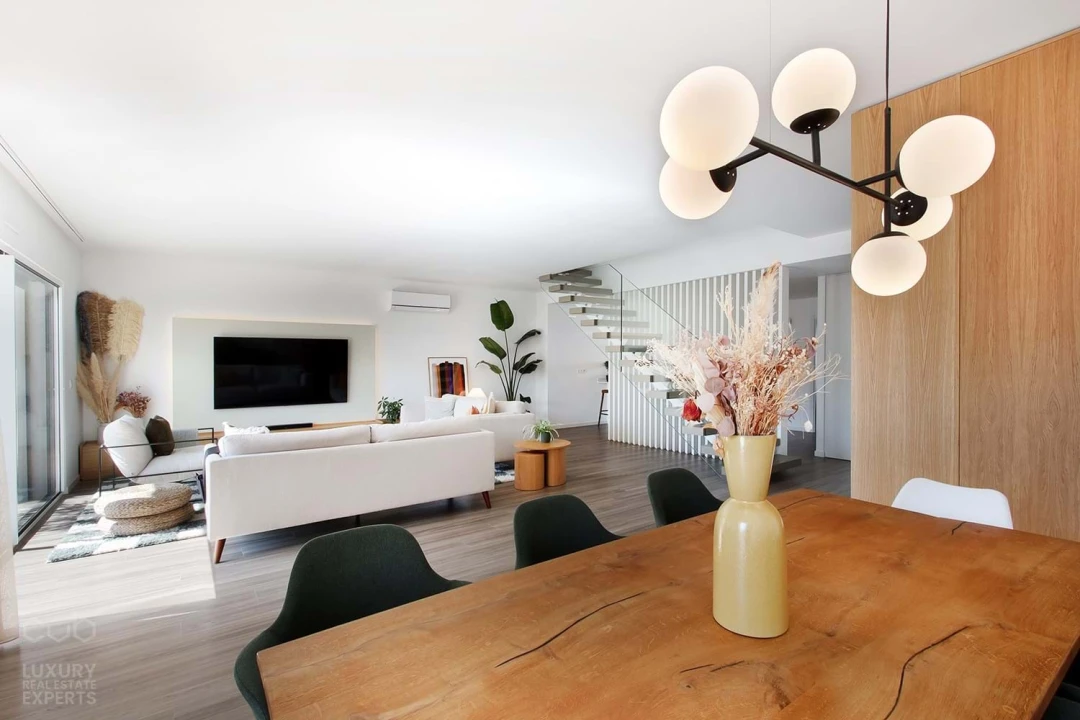 Apartamento T4 para Venda em Amora Foto 8