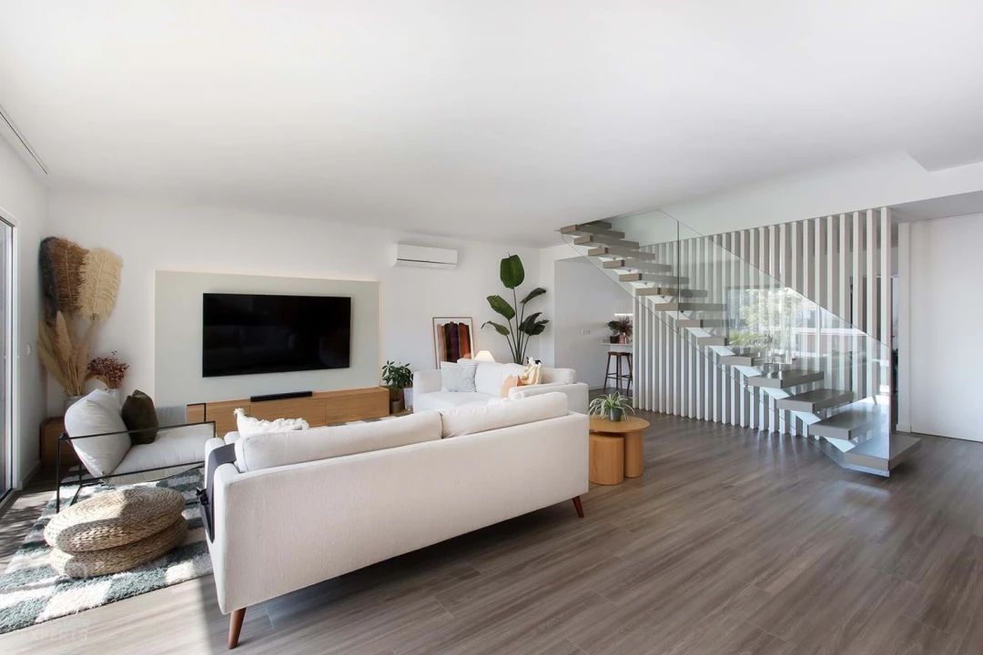 Apartamento T4 para Venda em Amora Foto 5