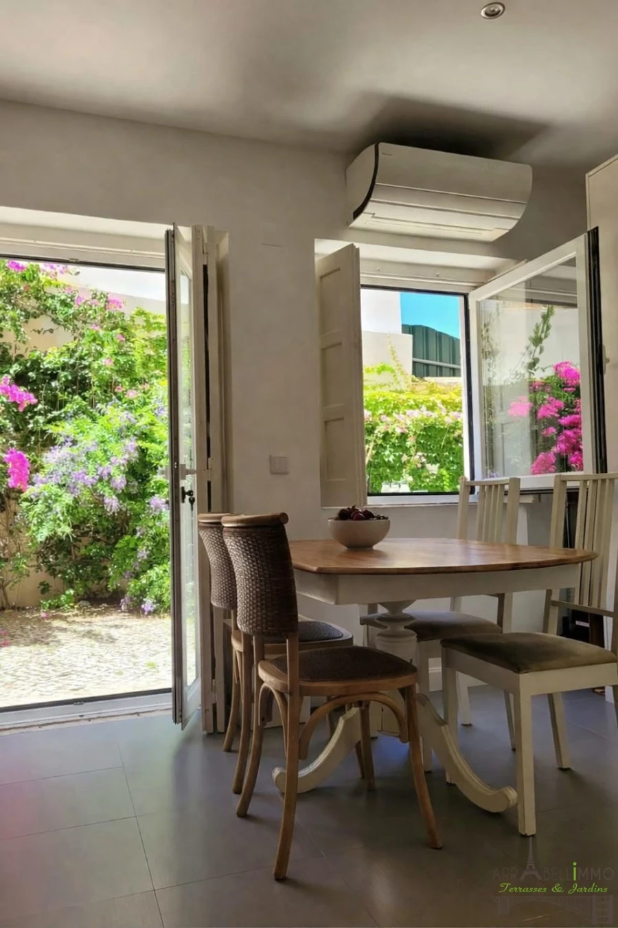 Apartamento T2 para Venda em Campolide Foto 8