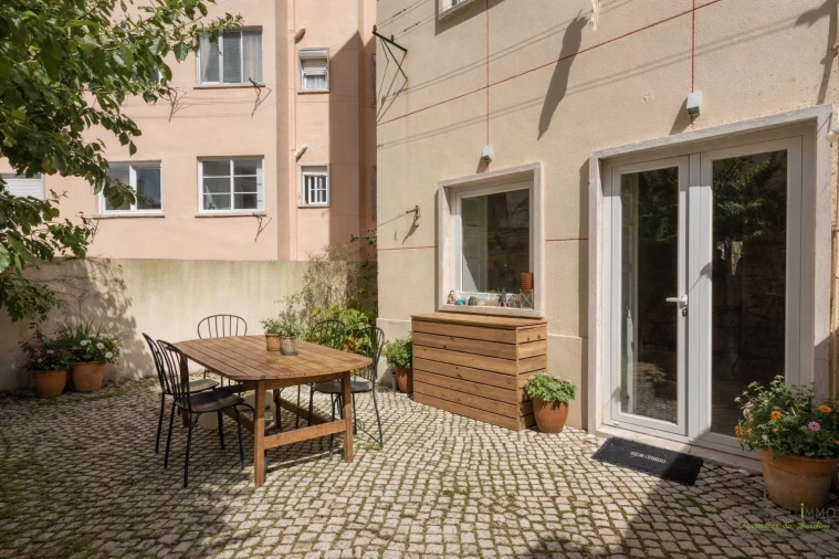 Apartamento T2 para Venda em Campolide