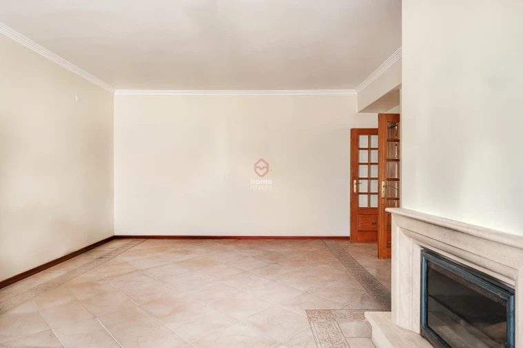 Apartamento T3 para Venda em Amora Foto 5