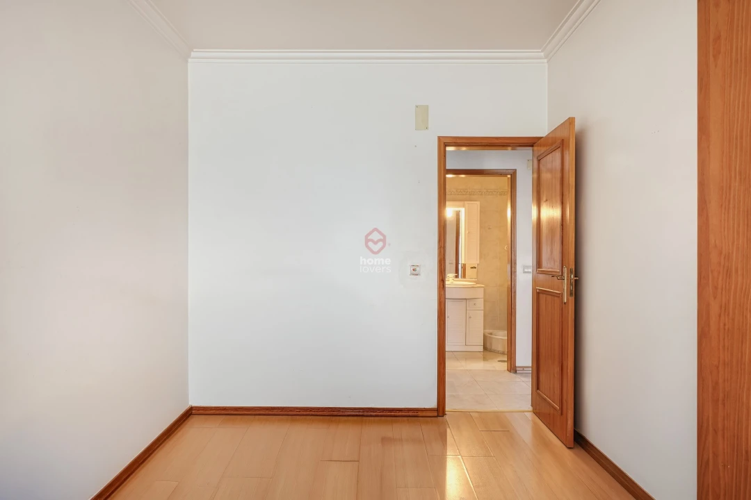 Apartamento T3 para Venda em Amora Foto 18