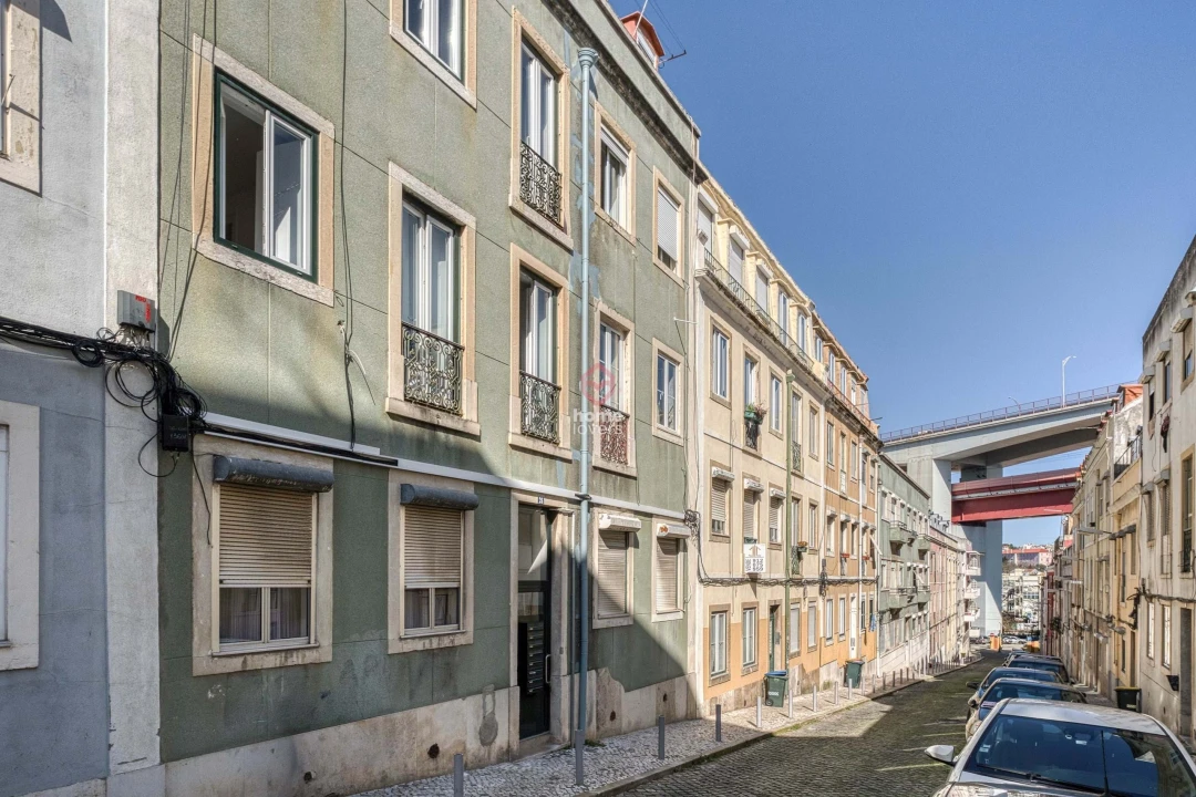 Apartamento T2 para Venda em Alcantara Foto 1