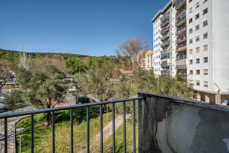 Apartamento T3 para Venda em Carnaxide e Queijas Foto 6