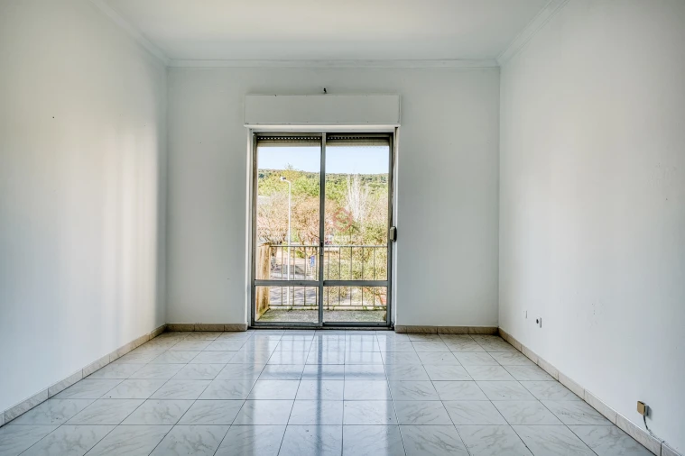 Apartamento T3 para Venda em Carnaxide e Queijas Foto 4