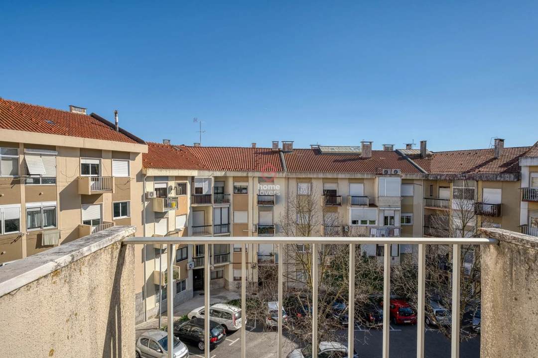 Apartamento T3 para Venda em Carnaxide e Queijas Foto 21