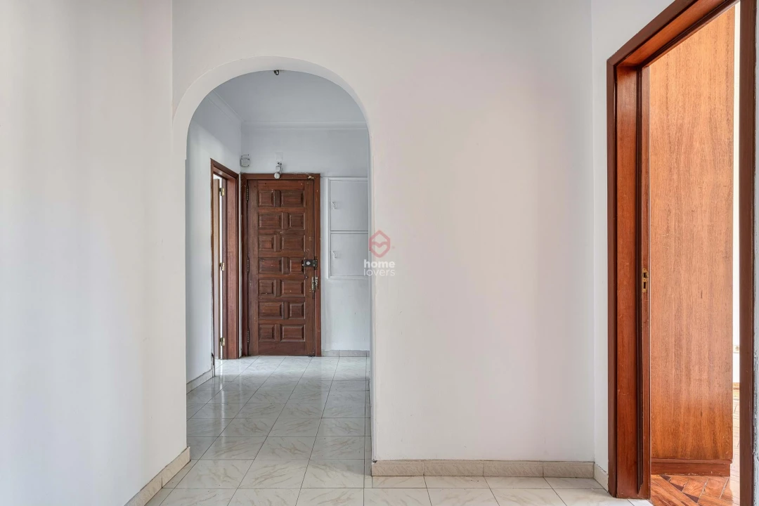 Apartamento T3 para Venda em Carnaxide e Queijas Foto 18