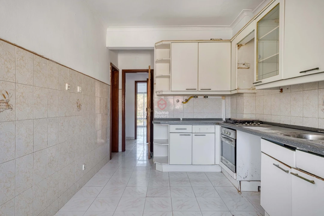 Apartamento T3 para Venda em Carnaxide e Queijas Foto 10