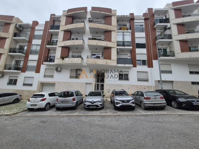 Apartamento T2 para Venda em Laranjeiro e Feijó Foto 2