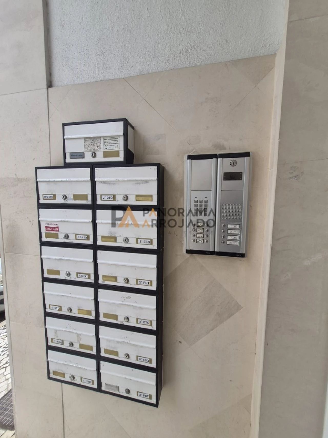 Apartamento T2 para Venda em Laranjeiro e Feijó Foto 4