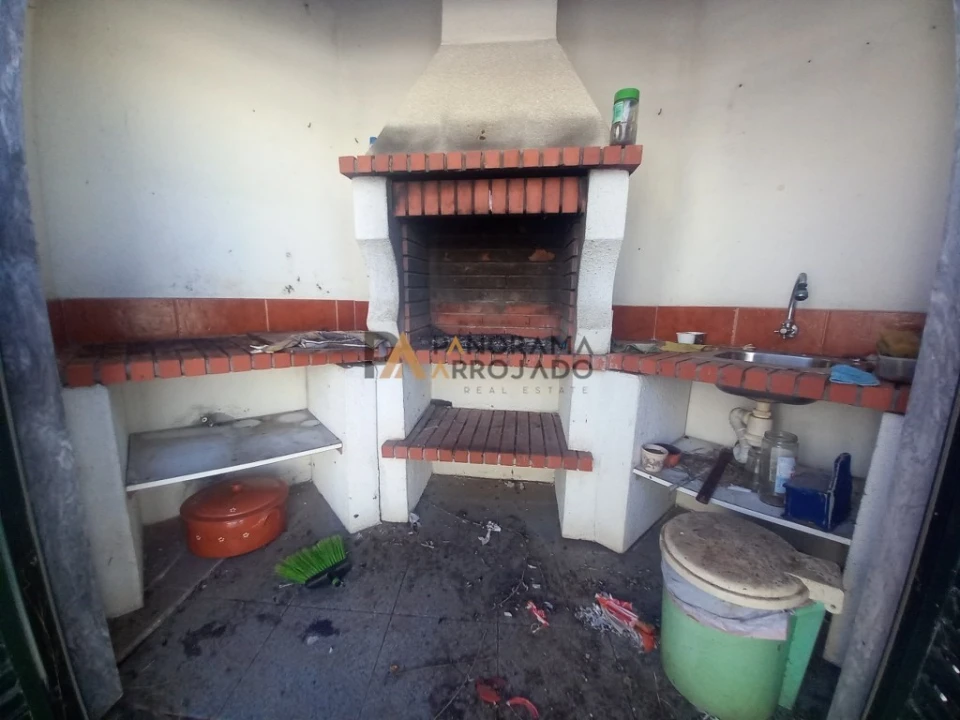 Moradia T4 para Venda em Santo Isidoro Foto 15