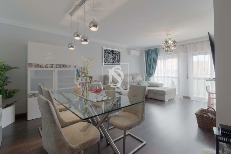 Apartamento T3 para Venda em Barreiro e Lavradio Foto 1