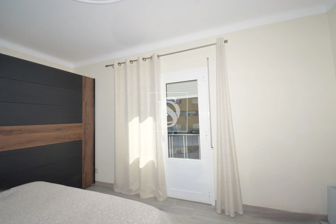 Apartamento T2 para Venda em Sé, Santa Maria e Meixedo Foto 7