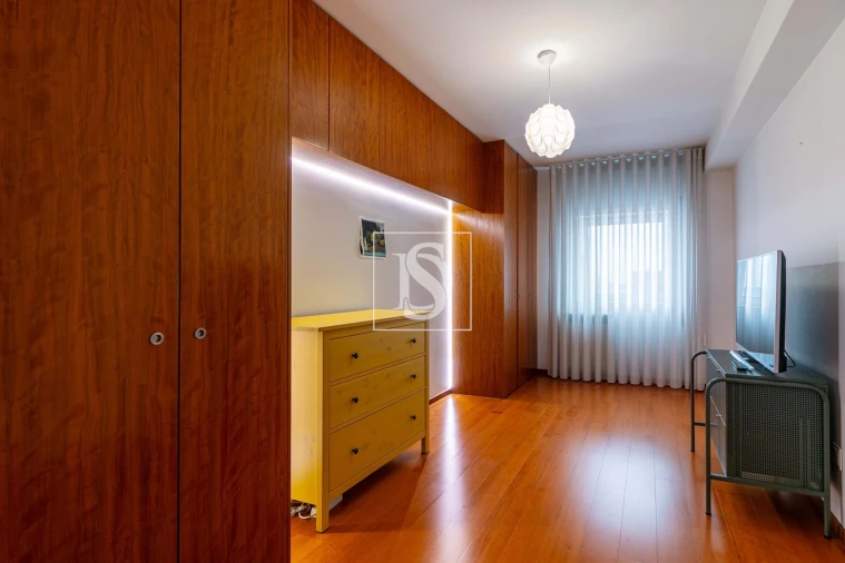 Apartamento T2 para Venda em Braga (Maximinos, Sé e Cividade) Foto 15