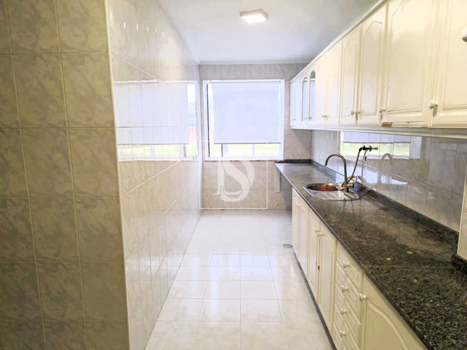 Apartamento T2 para Venda em Macieira de Rates Foto 6