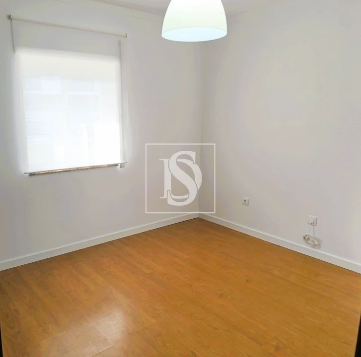 Apartamento T2 para Venda em Macieira de Rates Foto 9