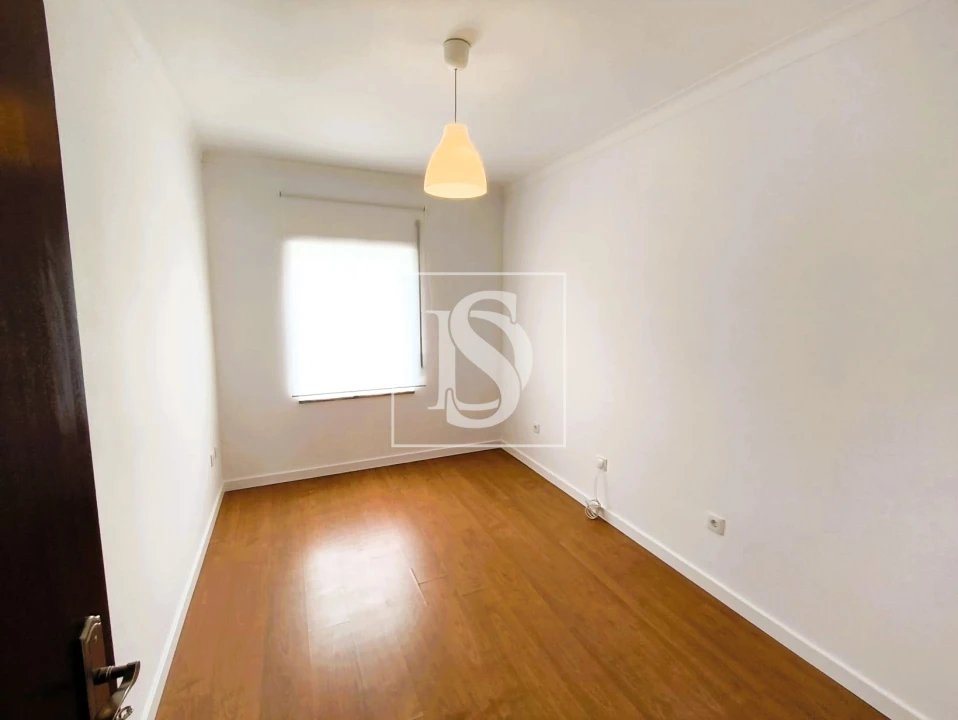 Apartamento T2 para Venda em Macieira de Rates Foto 7