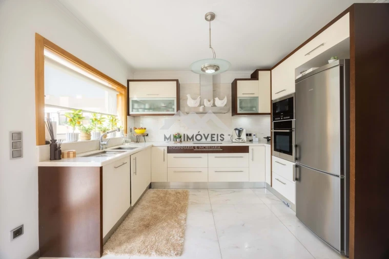 Moradia T3 para Venda em Rio Tinto Foto 3