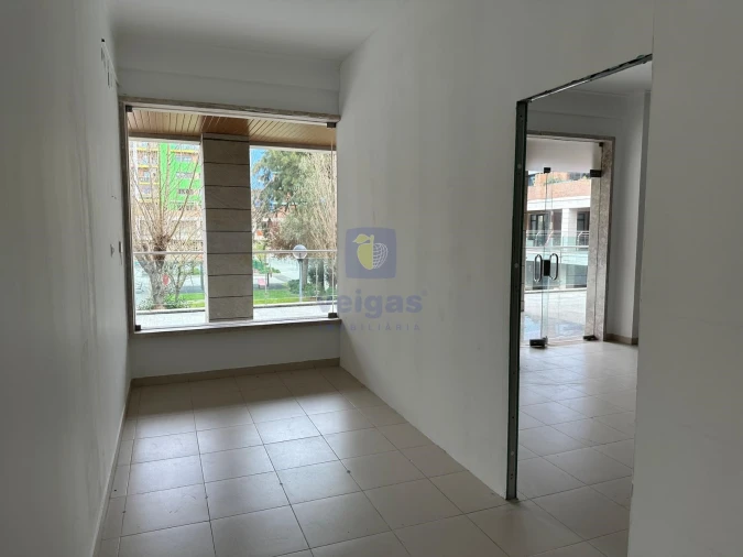 Negócio para Arrendamento em Ramada e Caneças Foto 5