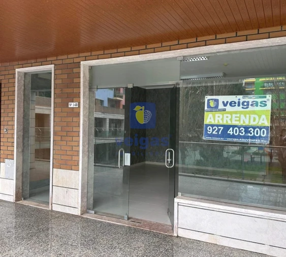 Negócio para Arrendamento em Ramada e Caneças Foto 1