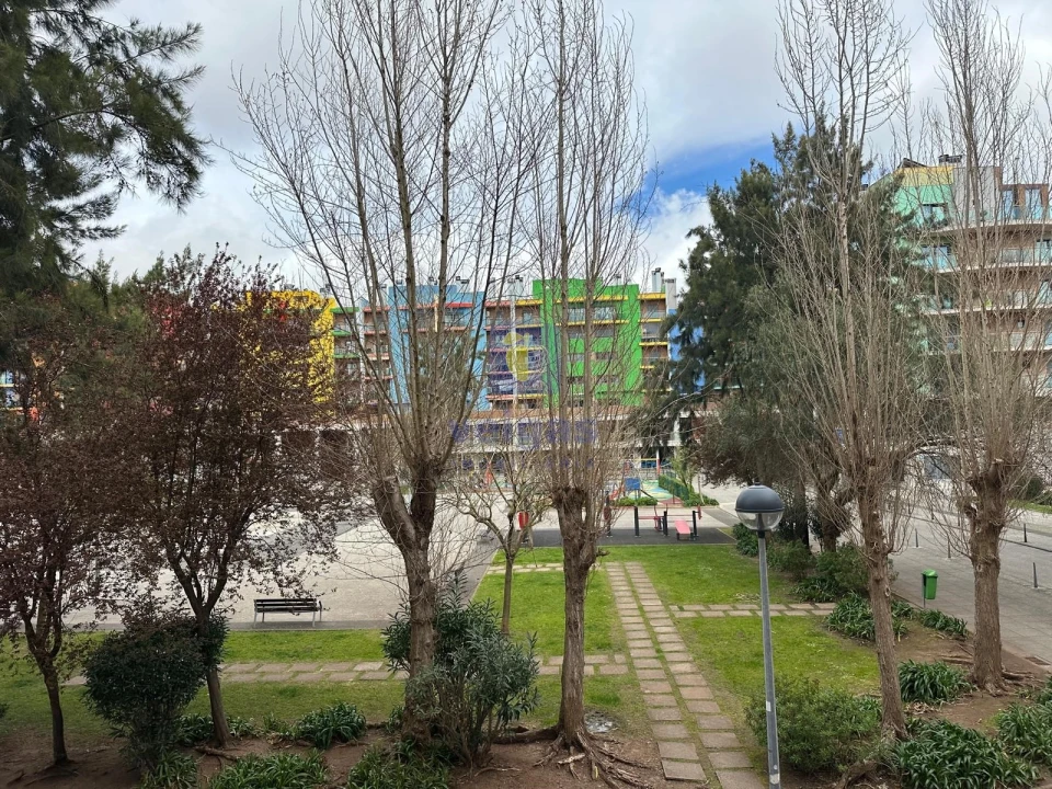 Negócio para Arrendamento em Ramada e Caneças Foto 13