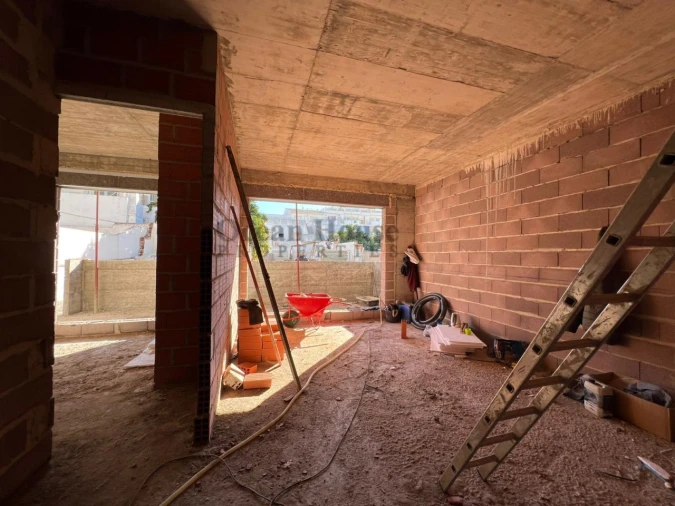 Apartamento T2 para Venda em Quarteira Foto 9