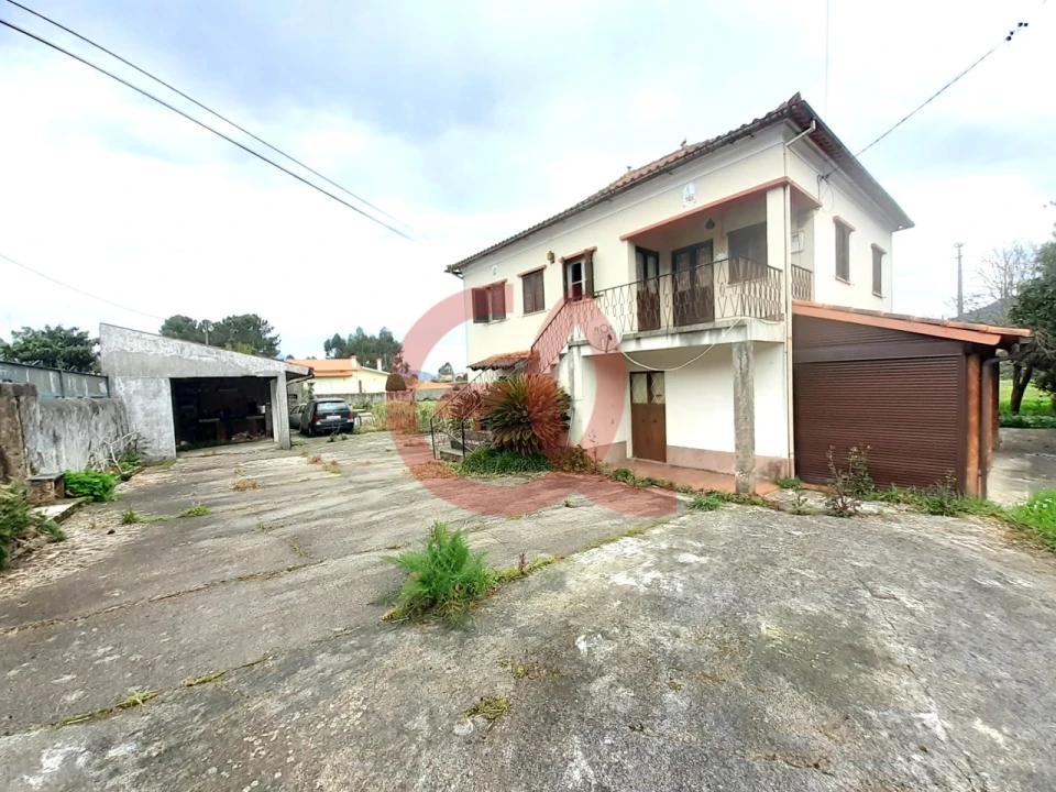 Moradia T5 para Venda em Geraz do Lima (Santa Maria, Santa Leocádia, Moreira), Deão Foto 3