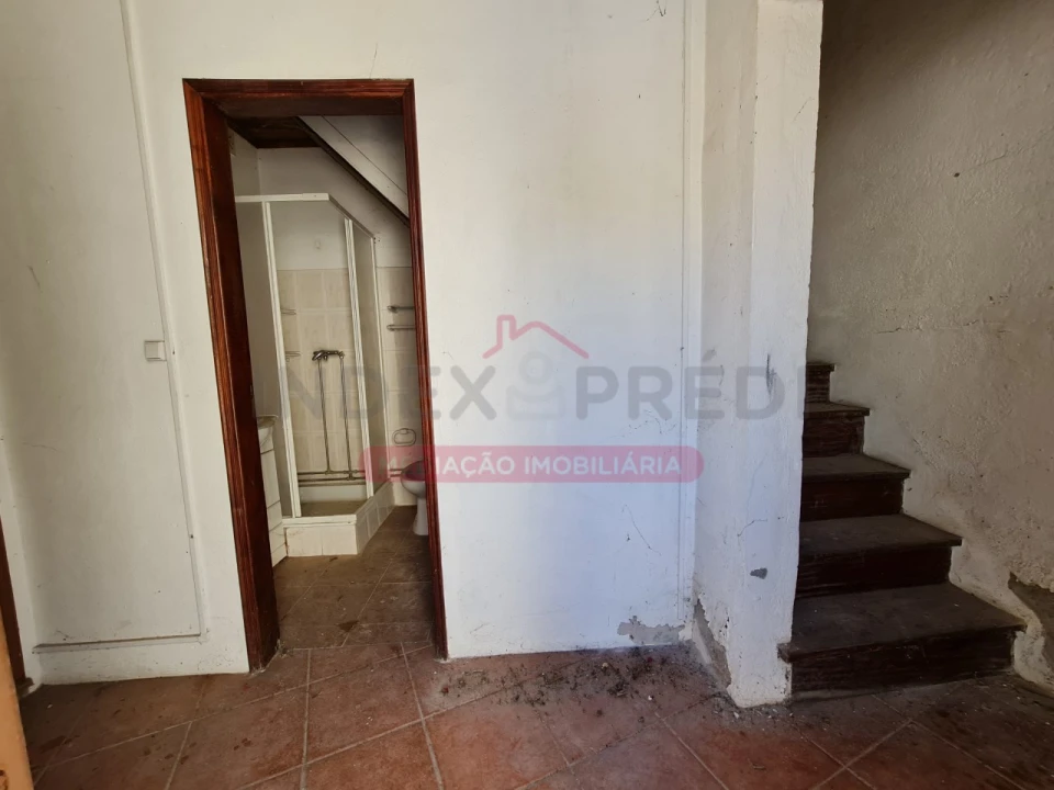 Moradia T2 para Venda em Miranda do Corvo Foto 2